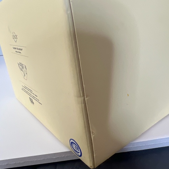 Lenox Cherry Blossom Medium Bowl Porcelain With Gold Accents New With Box - Picture 12 of 12